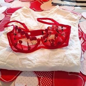 NWOT inside For Love & Lemons Unlined Lace bra with 🍒  Size XS